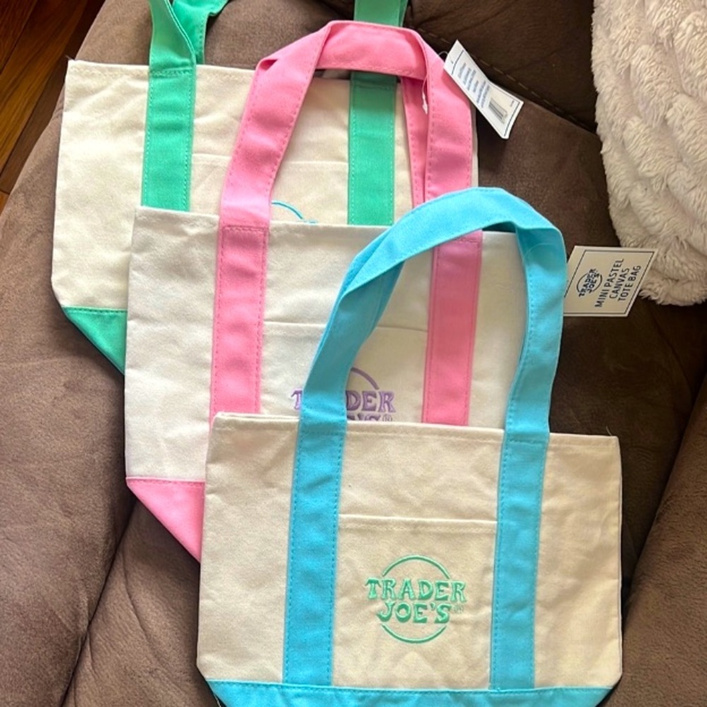 Trader Joe's Canvas Tote Bags Set